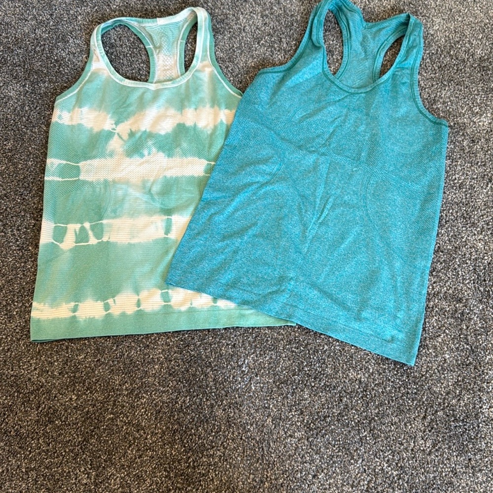 2 Lululemon Racerback Tank Tops sz 6
